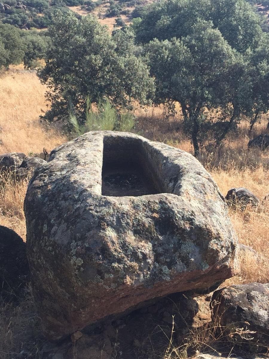 Antiguos molinos en la ruta de Los Lucillos. - Imagen 1